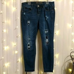 Ruff hewn woman's P4 skinny ankle jeans